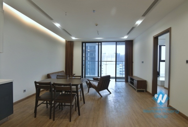 A delicate 2 bedroom apartment for rent in Vinhome Metropolis