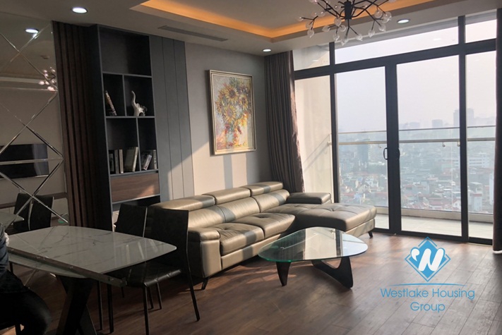 A delightful apartment with 2 bedrooms for rent on Thuy Khue street