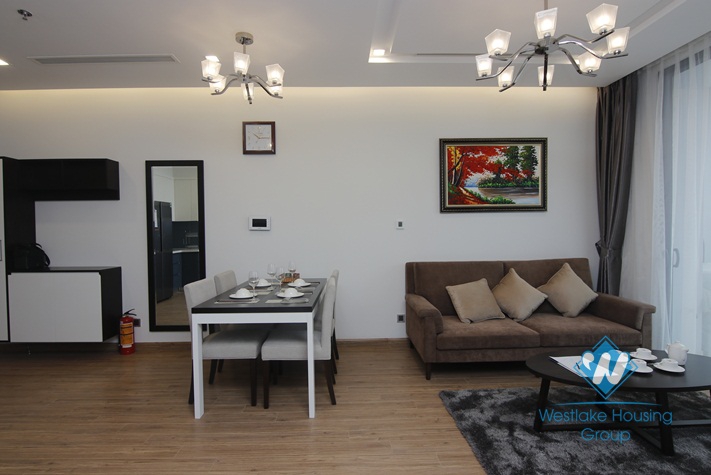 A bright and new apartment for rent in Vinhome Metropolis