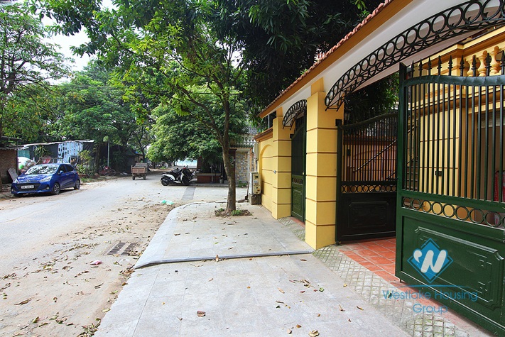 A spacious French style villa for rent in Tay ho, Ha noi