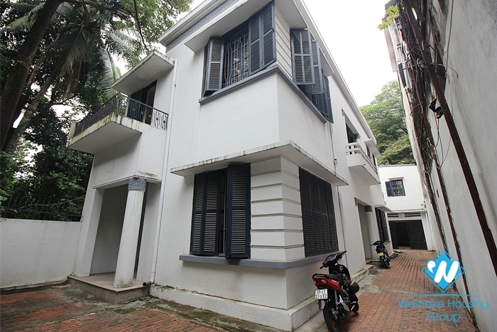 Villa for rent in Hoan Kiem is suitable for living, business or office