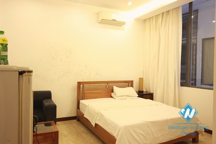 Studio apartment for rent in Dang Thai mai st, Tay Ho District 