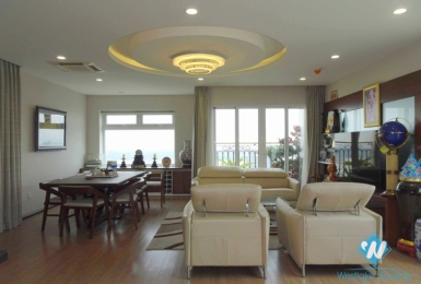 Highfloor Red River view 3 bedrooms apartment for rent in Hai Ba Trung, Hanoi 