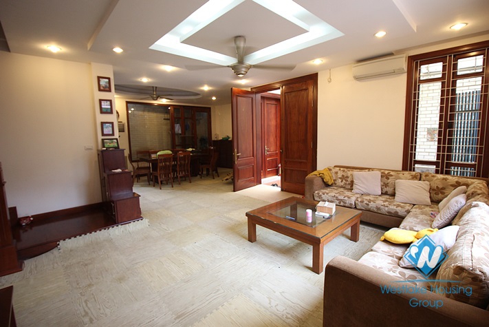 6 bedroom house for rent in Tay Ho, Ha Noi