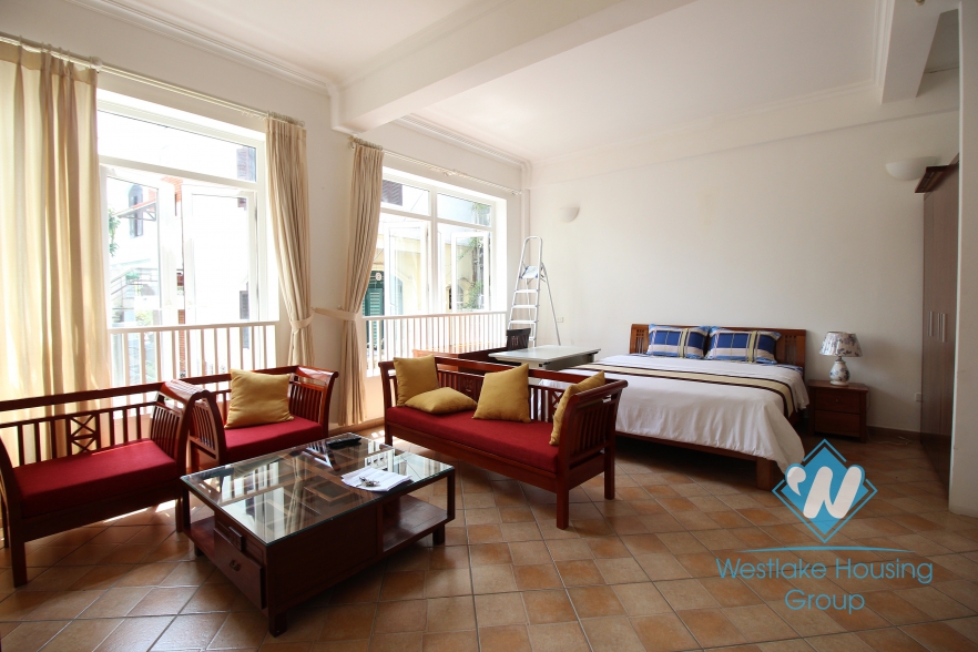 Lovely studio apartment for rent in an alley near Quang An, Xuan Dieu