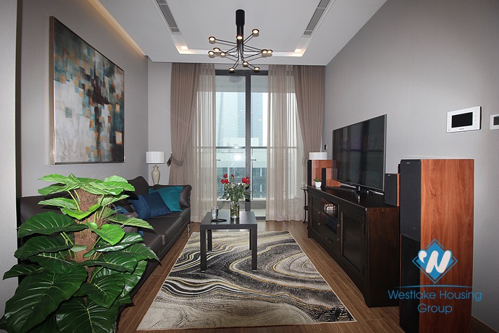 Nice and new one bedroom apartment for rent in Vinhome Metropolis