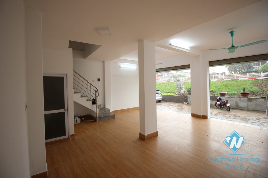 Office for lease in Au Co, Tay Ho, Ha Noi