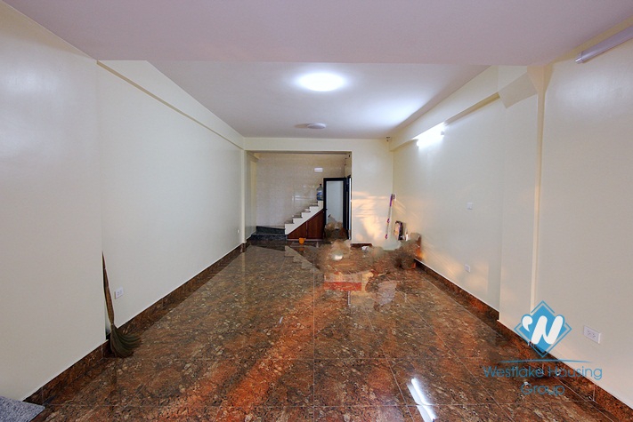 A new space for office for lease in Tay Ho, Ha Noi