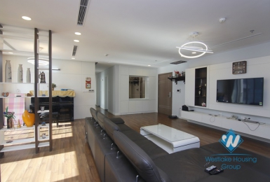 An unique 4 bedrooms apartment on high floor for rent in Vinhomes Gardenia.