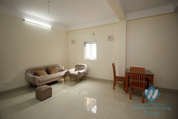 Cheap and nice one bedroom apartment for rent in Hoang Hoa Tham Street