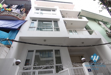 Beautiful And Nice 04 Bedrooms House For Rent in Tay Ho Area.