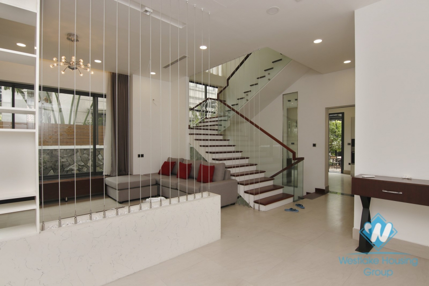 Beautiful four-bedroom townhouse villa in Vinhome Riverside near BIS international school