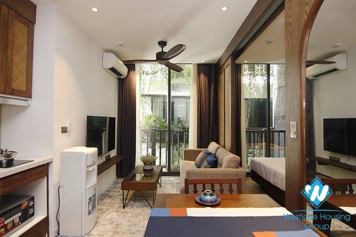 One bedroom apartment for rent in Hoan Kiem district, near Cua Dong street