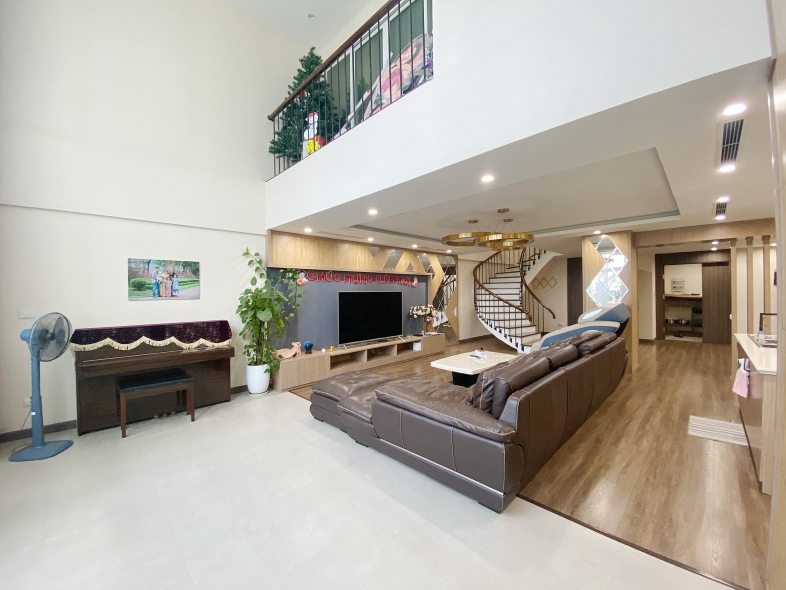 Morden three beds penhouse for rent in Ciputra, Tay Ho