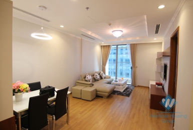 Beautiful and clean apartment for rent in Vinhomes Nguyen Chi Thanh, Dong Da, Ha Noi