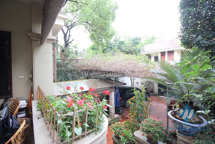 Green villa for rent in Tay Ho, Ha Noi