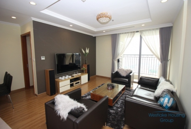 Three bedrooms apartment for rent in Vinhome Nguyen Chi Thanh, Dong Da district, Ha Noi