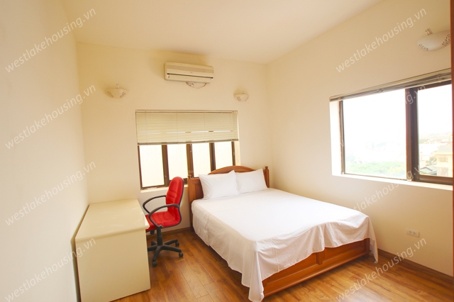 High quality apartment with balcony for lease in Tay Ho area, Ha noi