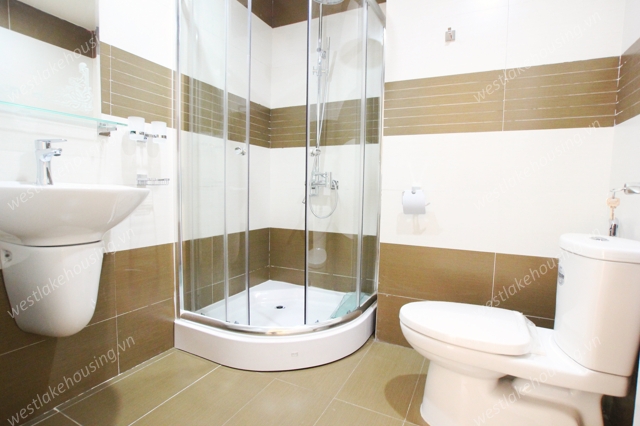 High quality apartment with balcony for lease in Tay Ho area, Ha noi