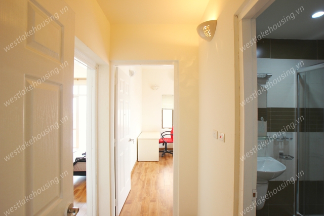 High quality apartment with balcony for lease in Tay Ho area, Ha noi