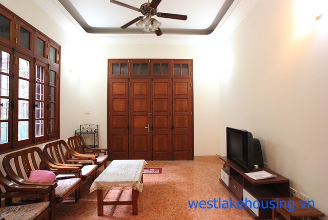 Cheap and nice house with 3 bedrooms for rent in Dang Thai Mai st, Tay Ho, Ha Noi