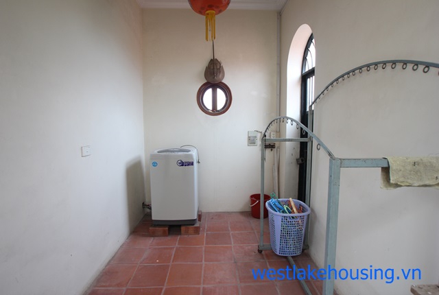 Cheap and nice house with 3 bedrooms for rent in Dang Thai Mai st, Tay Ho, Ha Noi